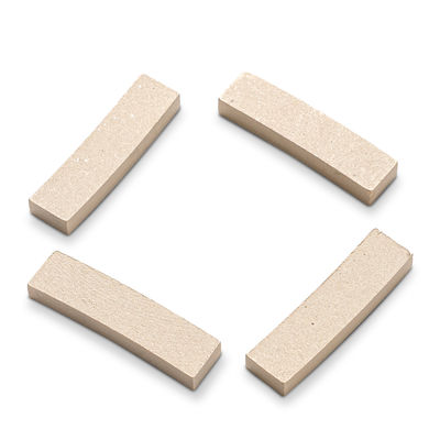 Outil de coupe de pierre à lame de scie unique de coupe de blocs de classe A à couches multiples
