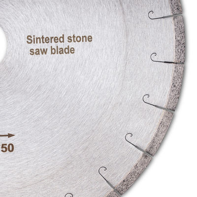 Lampe de scie au diamant brasée à haute fréquence D350mm pour couper efficacement le marbre de Dekton