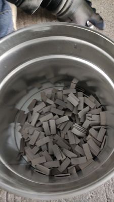Support OEM pour le segment diamanté de 350 mm pour les outils de découpe de pierres de basalte en Indonésie