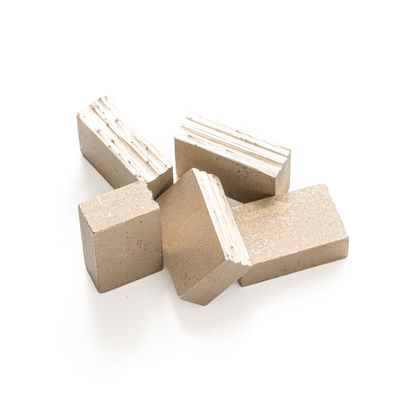 Segment de diamants professionnels pour la coupe de marbre avec une seule lame et une forme de sandwich