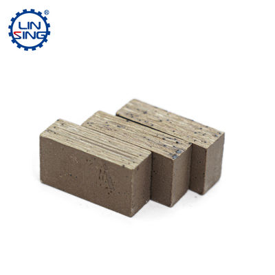 Coupeuse à segments de diamants à couches multiples de type D1200MM D1600MM pour le grès de granit de marbre