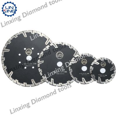 D105-D230 Disques circulaires de coupe de diamants Type de protection des dents Des outils diamantés pour le béton de granit