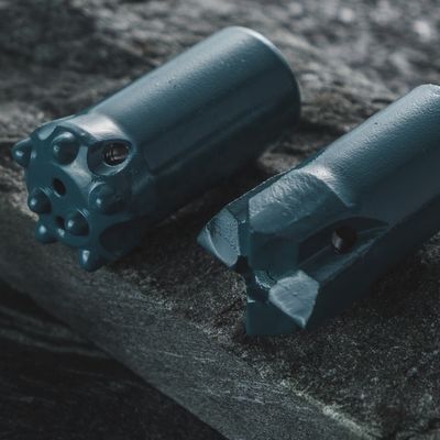 Soutien personnalisé ODM Conic Longue durée de vie Aperture Croix Chisel Bit pour le forage de carrière