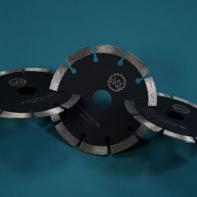 Disque de coupe de diamants de 105 mm à 230 mm pour la coupe humide du béton armé et de l'asphalte