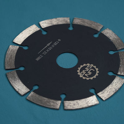 Disque de coupe de diamants de 105 mm à 230 mm pour la coupe humide du béton armé et de l'asphalte