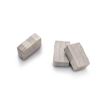 Ségment de diamant en granit de forme M 24*7,6/8,4*15 mm pour lame à coupe multiple de 6,5 mm