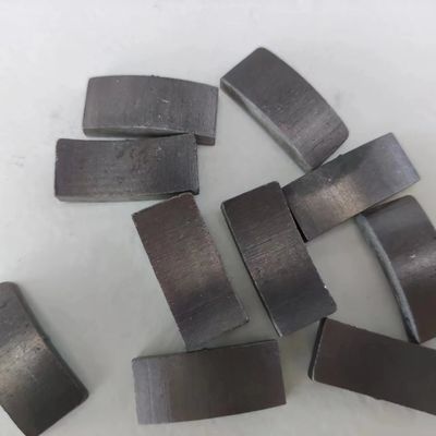 Forage au noyau diamanté en segment en forme d'arc personnalisé pour outils de coupe de béton en pierre