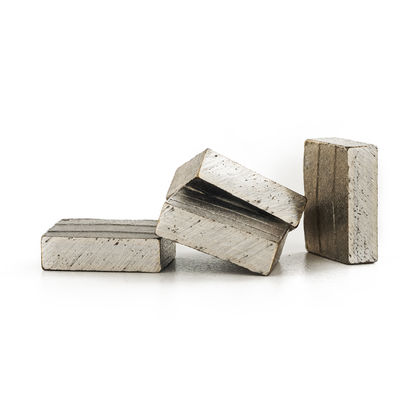 20 mm de haut Segments de coupe rapide D1600 Granite Saw Blade soudage pour la coupe de pierre de granit