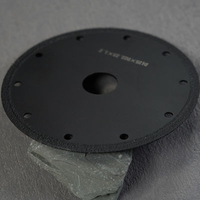 Roue de coupe de métal professionnelle avec diamètre de lame de 18 pouces et diamant brasé sous vide