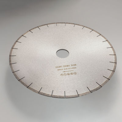 Disque de découpe de diamants à lame de scie en porcelaine à fente en U de 300 à 450 mm pour une découpe précise de pierre