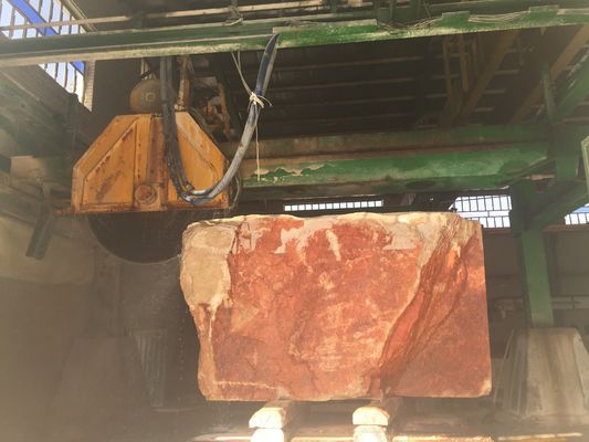 Machine à découper les diamants pour la coupe de granit, de marbre et de calcaire dans les travaux de construction