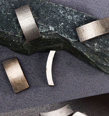 Coupe LINSING Type Ronde Matrice du noyau du béton Segment diamanté pour le noyau de la perceuse