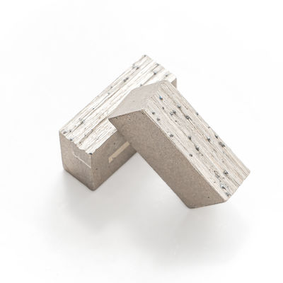 Ségments de diamants en forme de sandwich de ventilateur D300-3500 pour la coupe de marbre 24*8*13 mm