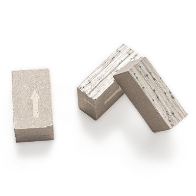 Ségments de diamants en forme de sandwich de ventilateur D300-3500 pour la coupe de marbre 24*8*13 mm