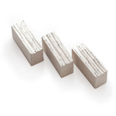 Ségments de diamants en forme de sandwich de ventilateur D300-3500 pour la coupe de marbre 24*8*13 mm