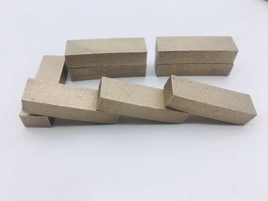 Segments de diamants de qualité A pour la coupe de marbre, performances stables et bonne netteté