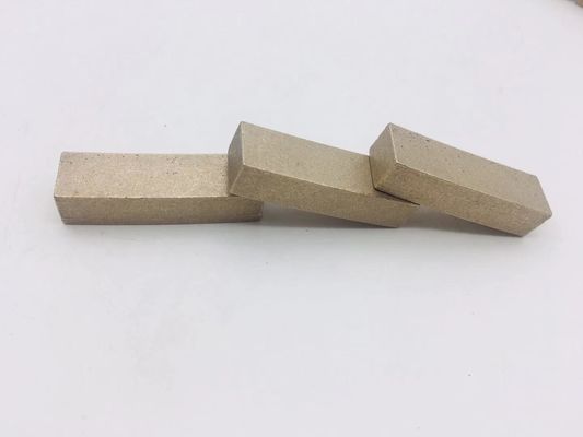 Segments de diamants de qualité A pour la coupe de marbre, performances stables et bonne netteté