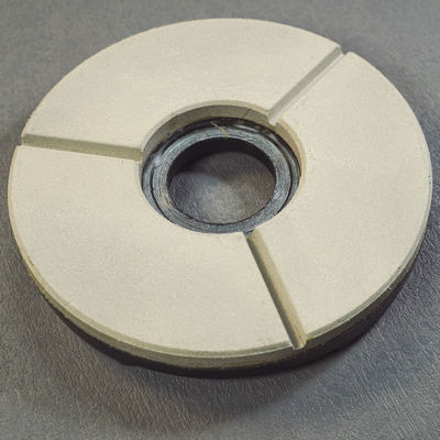 Disques de polissage de diamants de qualité pour le support et la couleur blanche du granit personnalisés