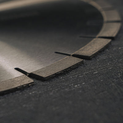 Disque de coupe segmenté au diamant de 10 mm, taille 400 mm, de 16 pouces pour les scies à pont