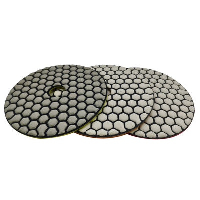 Des plaquettes de polissage flexibles en diamants à 3 étapes polyvalentes de qualité A pour le polissage des dalles et des tuiles