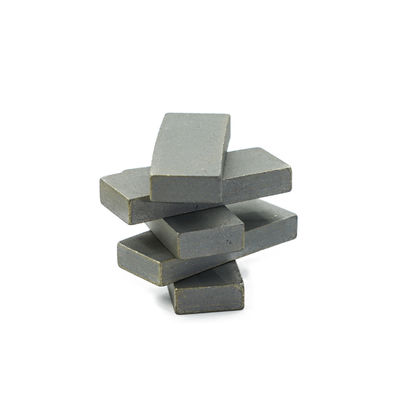 La coupe de la lame de scie diamantée à haute fréquence brasée D1500mm