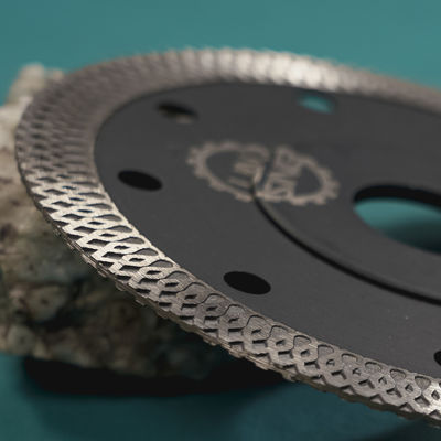 5/8in Arbor Taille 105MM 115MM Turbo Diamant coupe scie à lame avec acier allié en poudre de diamant