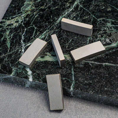 La coupe de la lame de scie diamantée à haute fréquence brasée D1500mm