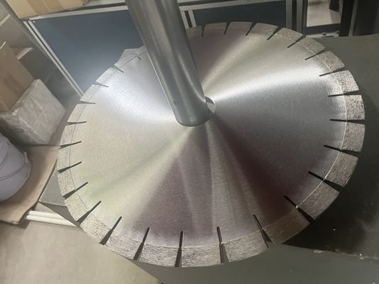 10 pouces 350 mm lame de scie pour l'asphalte durable et le béton coupe de bord hauteur 0,472 en 12 mm