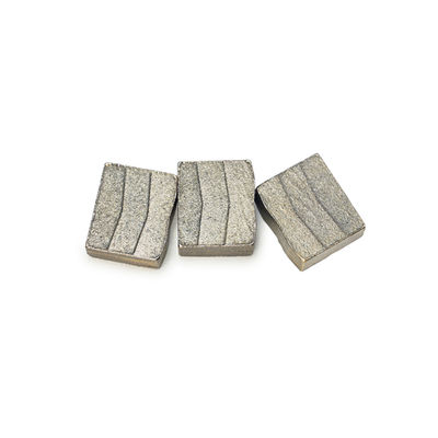 Segments de diamants en poudre métallique pour outils de coupe de pierre sintrée à haute performance