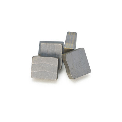 Segments de diamants en poudre métallique pour outils de coupe de pierre sintrée à haute performance