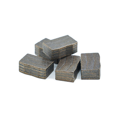 Un segment de qualité de type sandwich diamant pour la coupe de granit basalte sur le marché turc