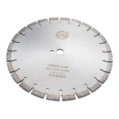 Technologie des perles sintrées Grade A Non silencieux D1500mm Lampe à scie diamantée pour la coupe de pierre