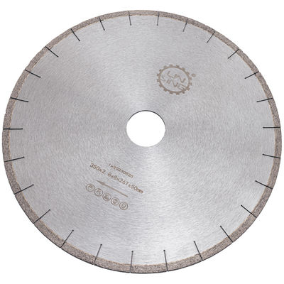 Disque circulaire de diamants pour la découpe de céramique