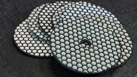 Support OEM 125mm Résine Bond Diamant Pad de polissage à sec flexible pour le granit marbre