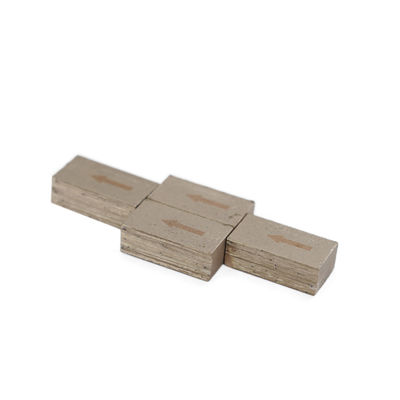 A Grade Segments Presses à chaud Lamelle de scie diamantée 24*8*13 mm Segment diamanté pour couper le marbre