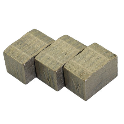 Ségments de diamants à trois lames pour la découpe de pierres minières 22*15,6/16,4*15 mm