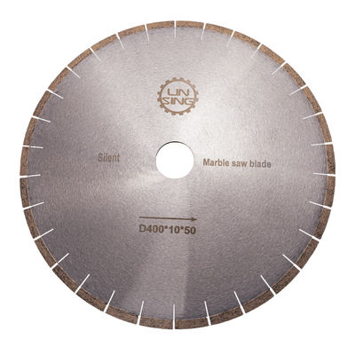 Matériau de base du diamant Lampe de scie de coupe au diamant pour la coupe de marbre sur le marché mondial