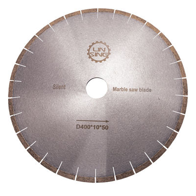 Matériau de base du diamant Lampe de scie de coupe au diamant pour la coupe de marbre sur le marché mondial