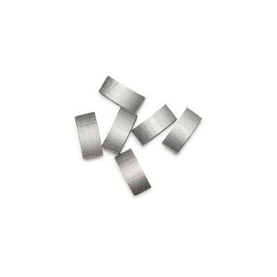 Segment de forage de base pour la pierre Diamètre mm/pouce 28-127 mm Segment de forage de type diamant