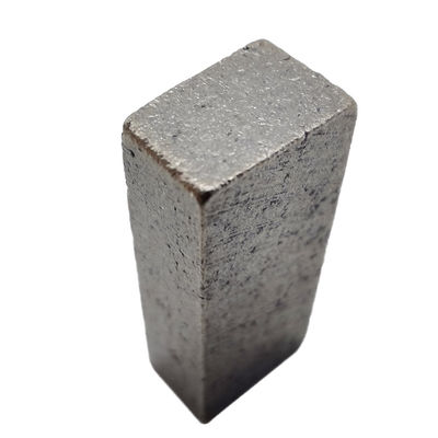 Segment de coupe de diamants pour granit dur moyen Taille de pointe 20*4,8/5,4*8mm A.A.-B. Grade B