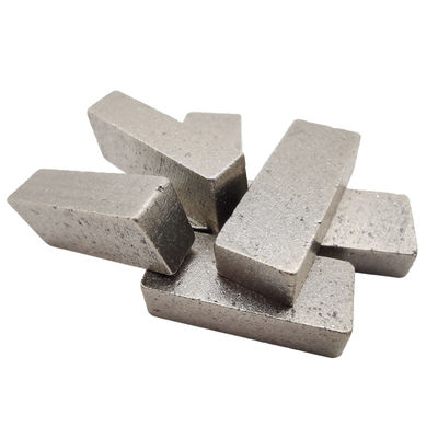 Segment de coupe de diamants pour granit dur moyen Taille de pointe 20*4,8/5,4*8mm A.A.-B. Grade B
