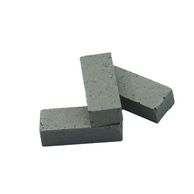 Soutien personnalisé 20*4.8/5.4*8 lame de scie pour couper du granit et du marbre dur