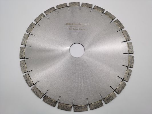 Bonne résistance à l'usure 350 mm U Lampe à scie diamantée pour couper le granit