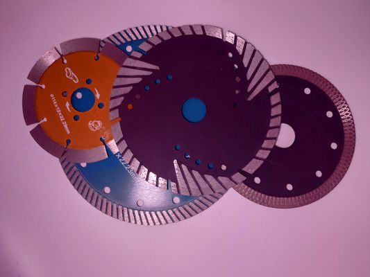 Disque de découpe à diamants turbo à maillage X de 180 mm à 230 mm pour la découpe de matériaux durs